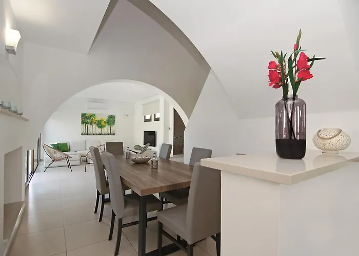 Regina Ferienhaus Agia Napa